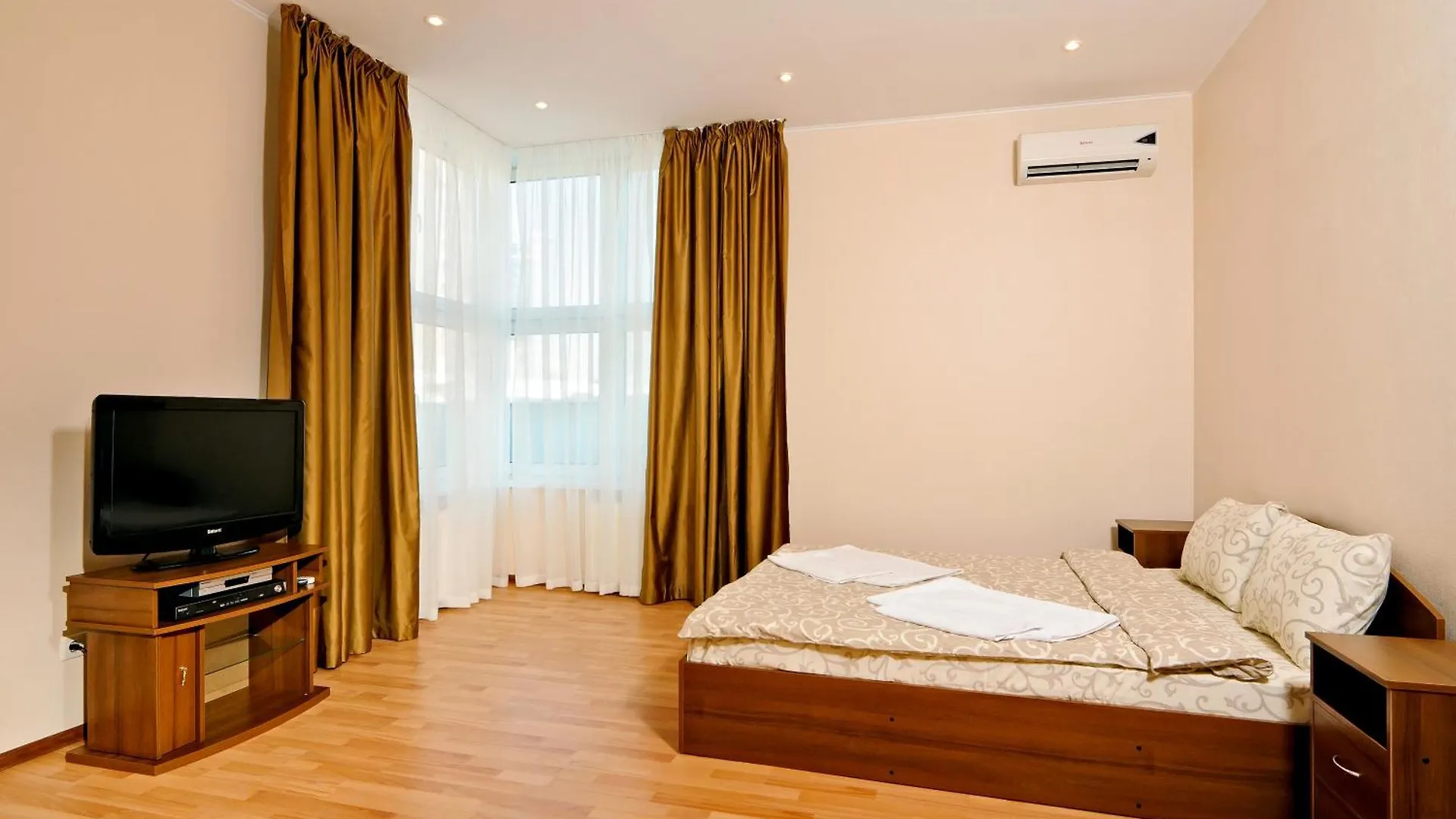 Lukyanovsky Hotel Kyiv 3*,  Ukraine